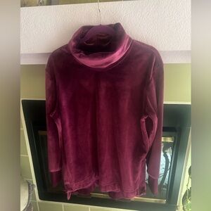 Lovely Burgundy Top (L./G(12~14)